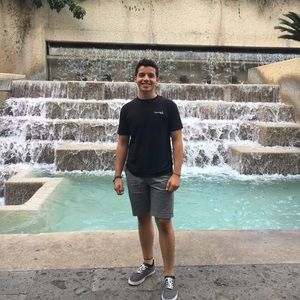 Meet your Posher, Jorge